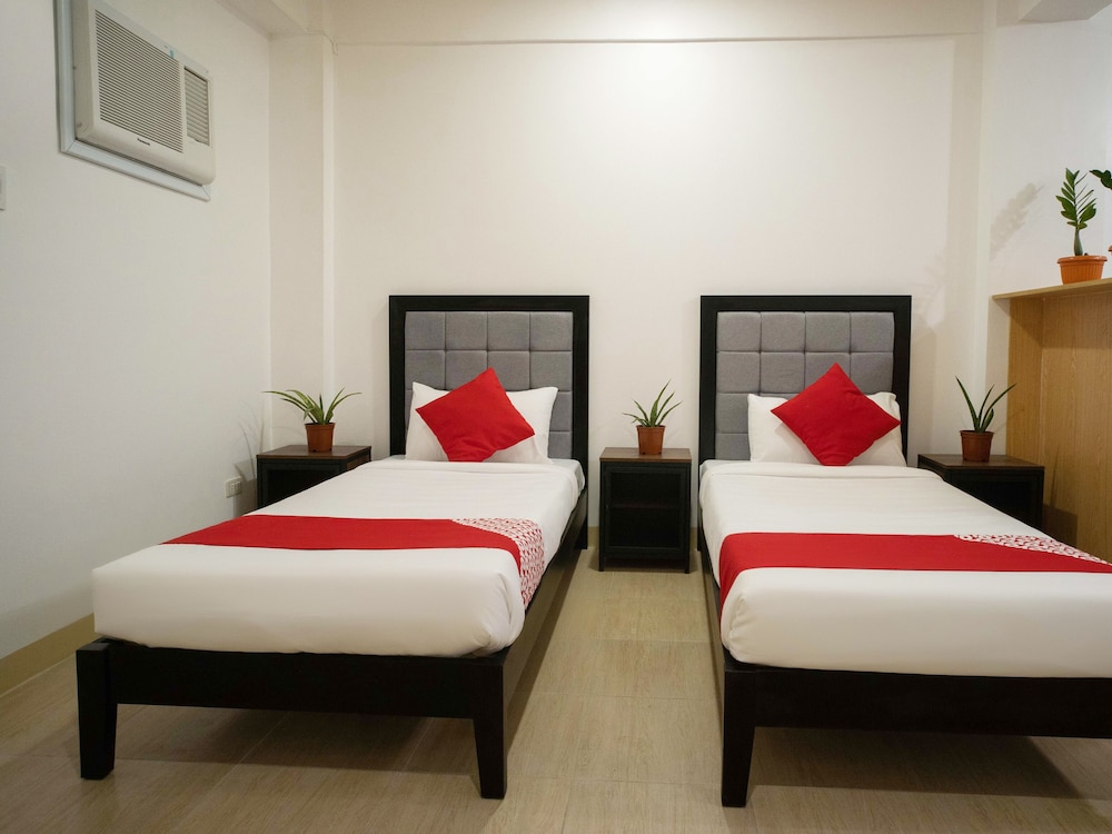 OYO 150 Davao Airport View Hotel 10/43