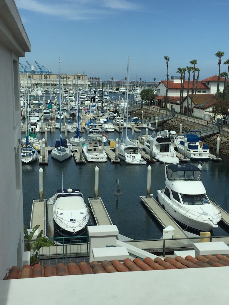 DOUBLETREE BY HILTON SAN PEDRO - PORT OF LOS ANGELES 56/65