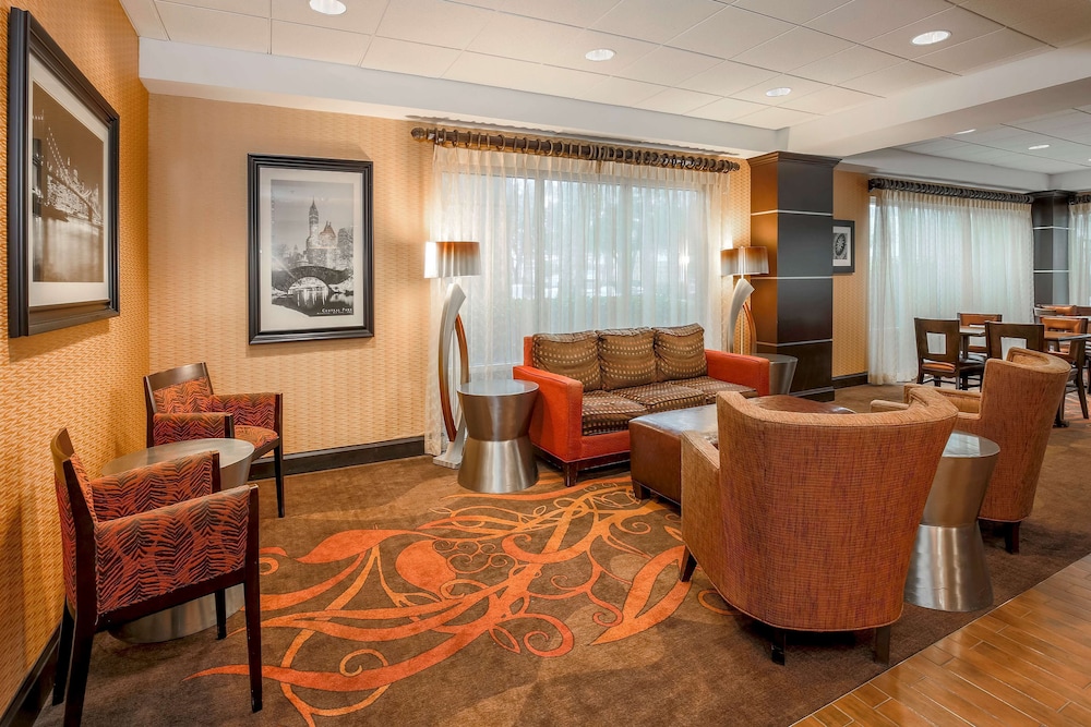 Hampton Inn Houston Near The Galleria 18/34