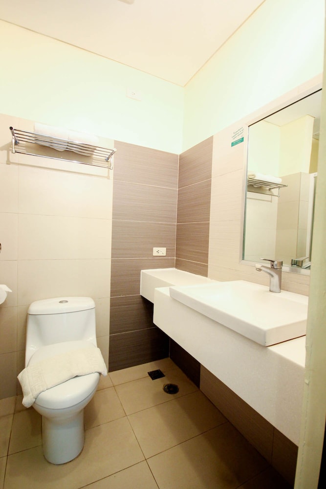 Go Hotels Puerto Princesa 49/50