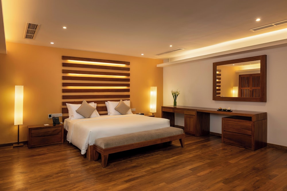 Bawa, Suite, King Bed, Thaala Bentota 2/3