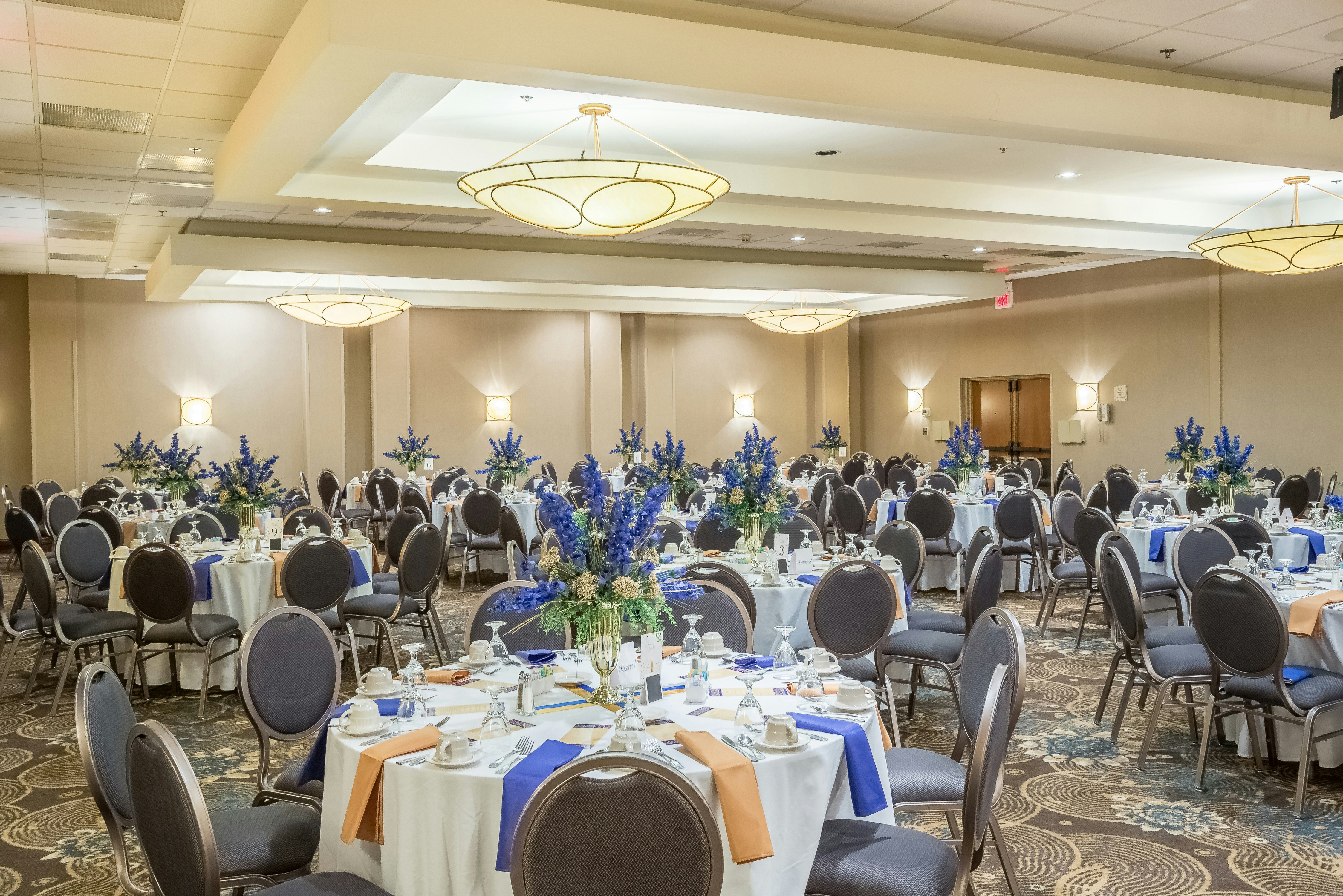 Doubletree By Hilton Hotel Oak Ridge Knoxville 59/65