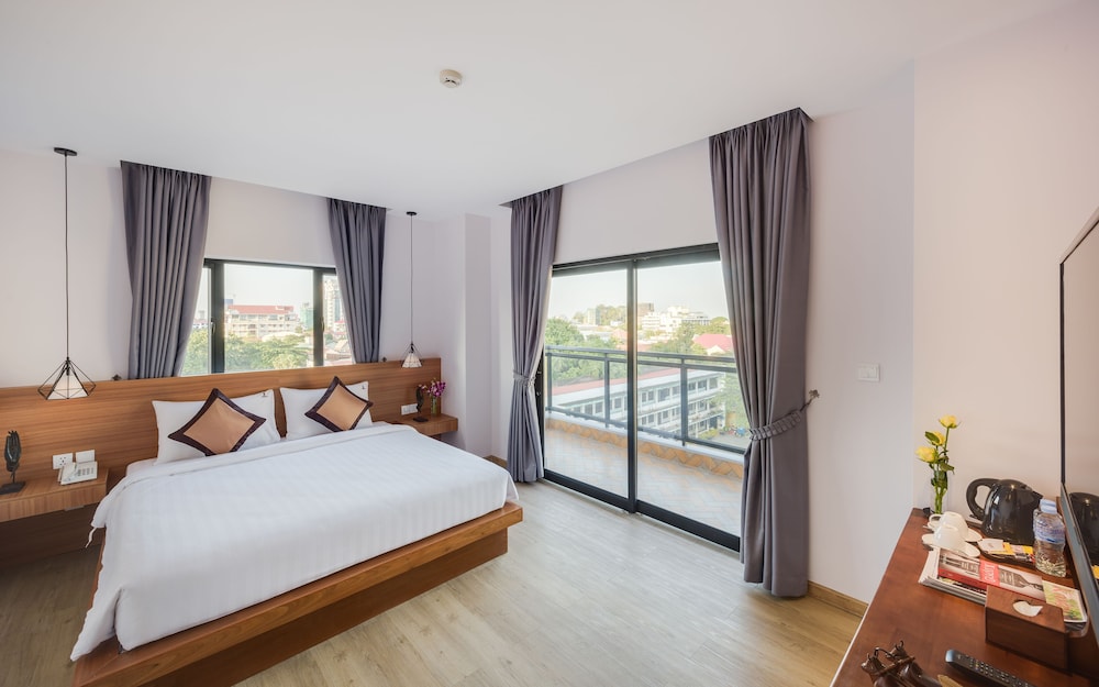 Phnom Penh 51 Hotel & Residences 18/50