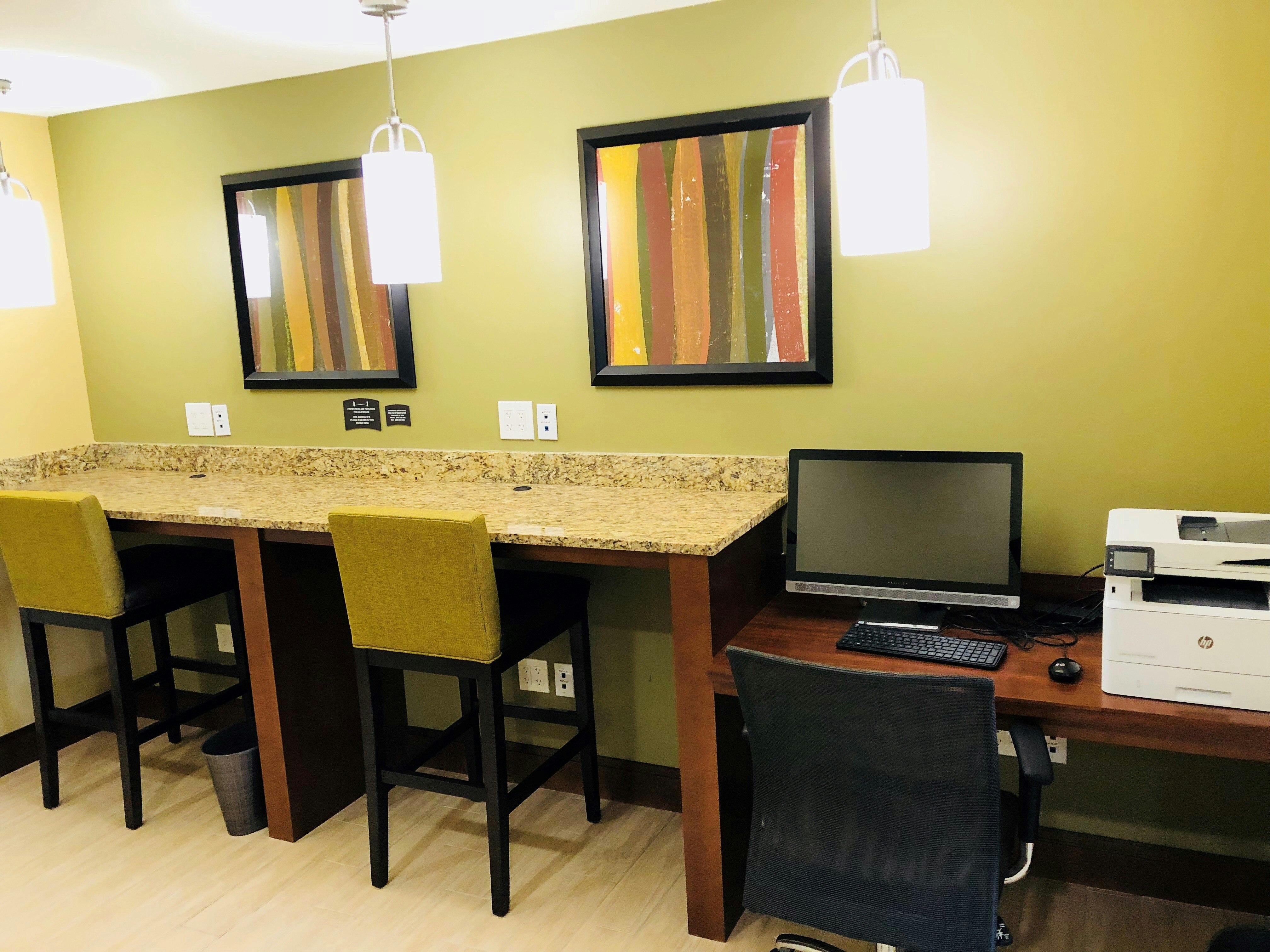 Staybridge Suites Lakeland West 26/34