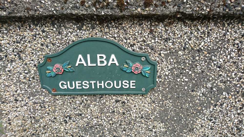 Alba Guesthouse 13/32