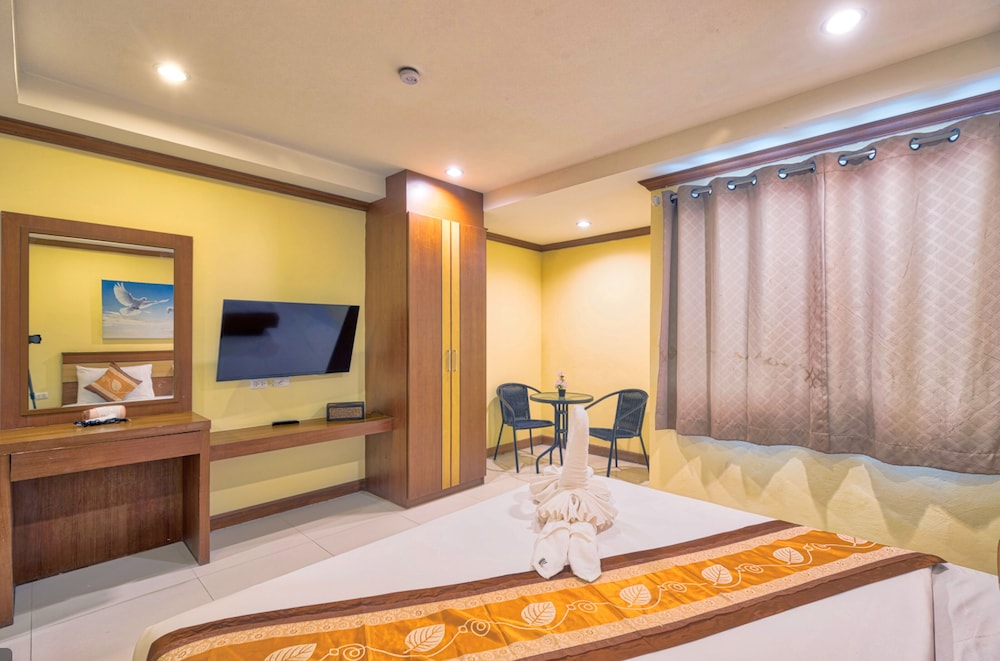 TJ Patong Hotel (SHA Plus+) 13/26
