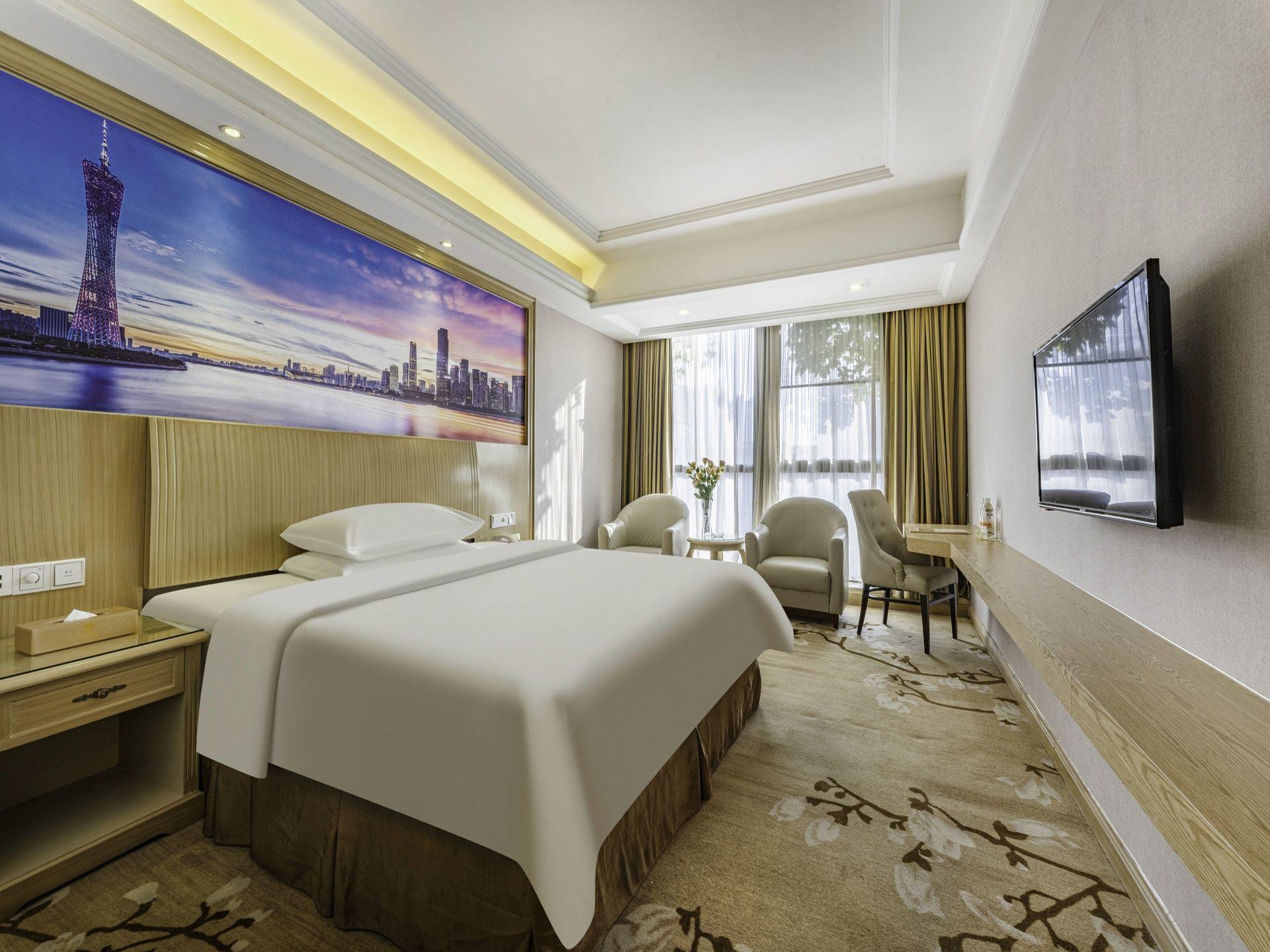 Vienna Hotel (Foshan Longjiang Convention and Exhibition Center) 25/36