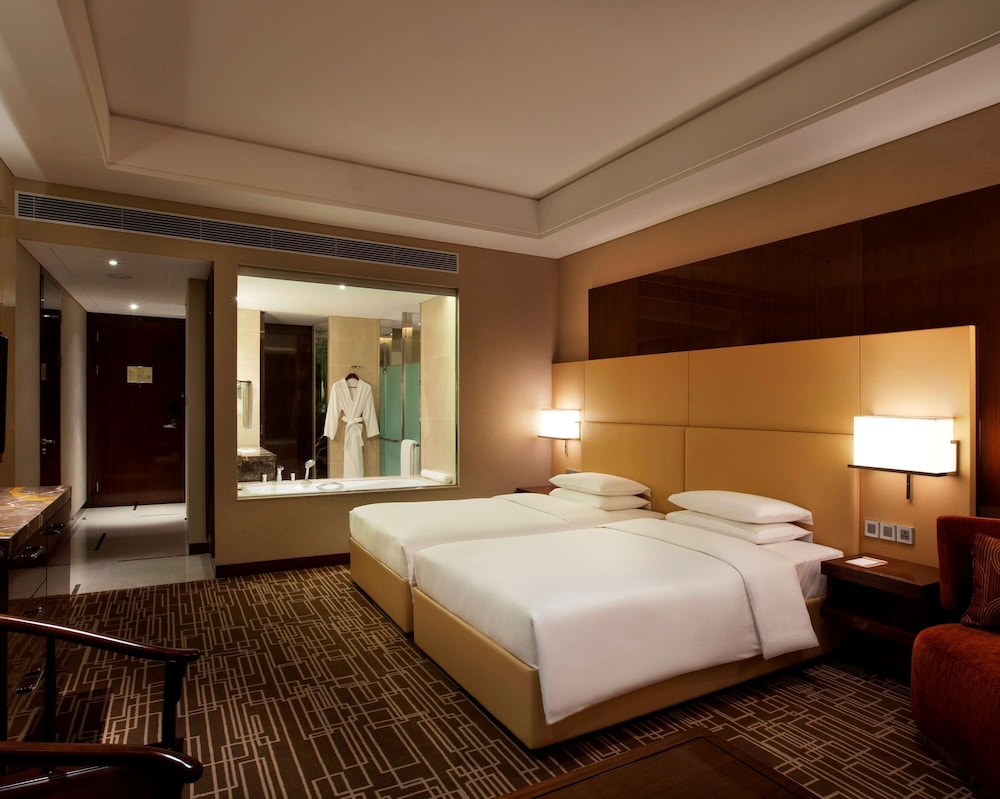 Hyatt Regency Jinan 12/54