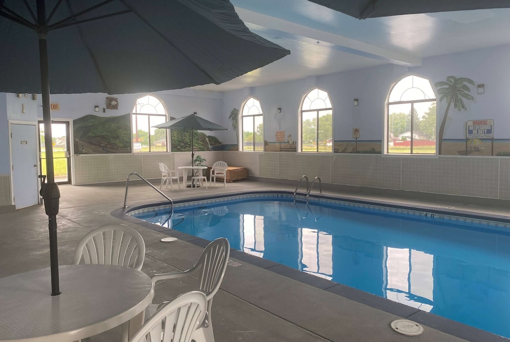 Howard Johnson by Wyndham Manteno 26/33