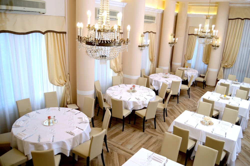 Grand Hotel Vittoria 55/71