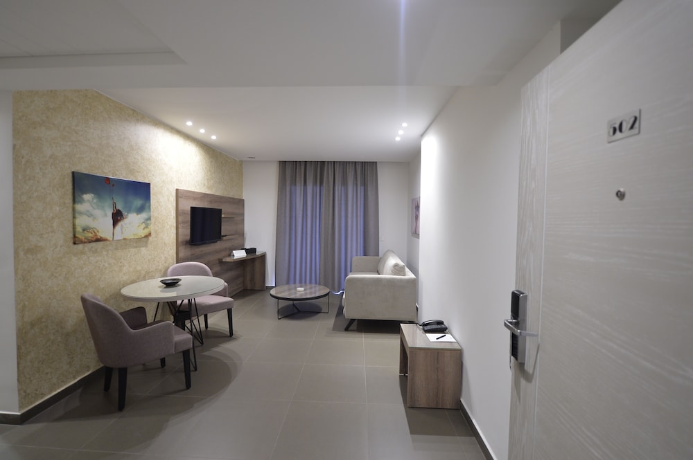 Zett Hotel Jounieh 17/43
