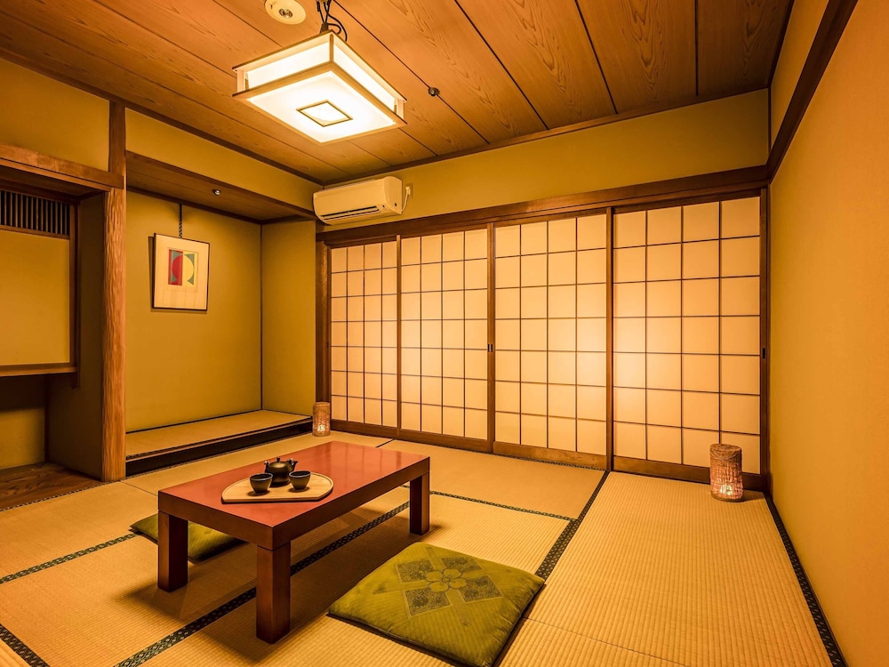 Ooedo Onsen Monogatari Wanwan Resort Awazu 28/35