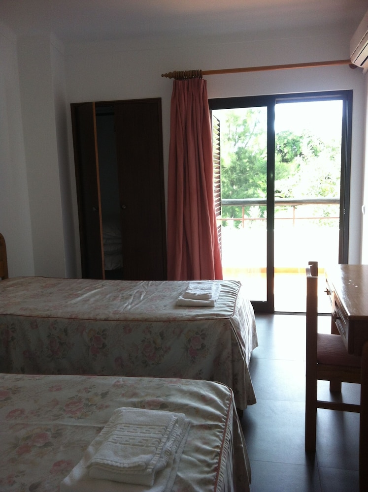 Turiquintas Holiday Village 20/57