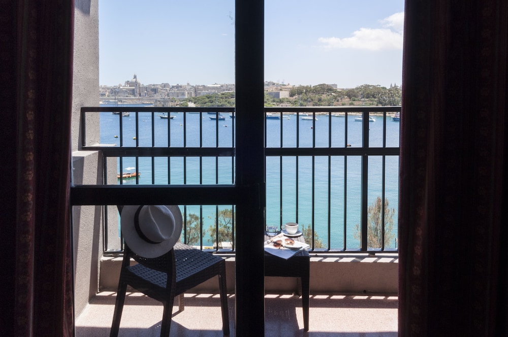 Sliema Hotel by ST Hotels 21/36