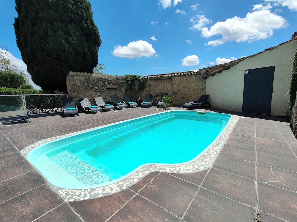 AUBERGE COTE JARDIN 28/56