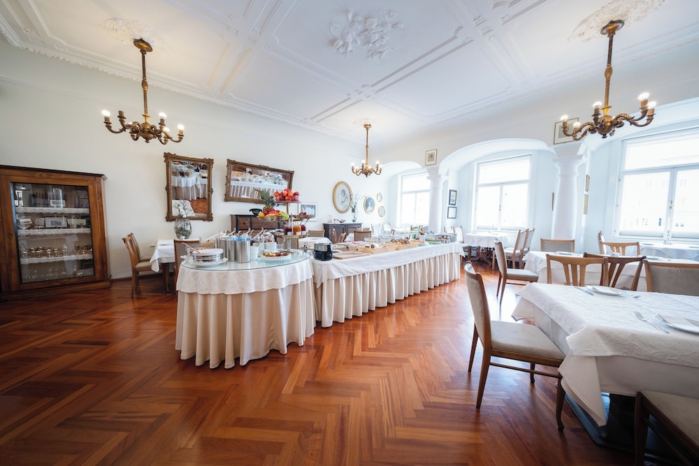 Austria Classic Hotel Wolfinger 47/50