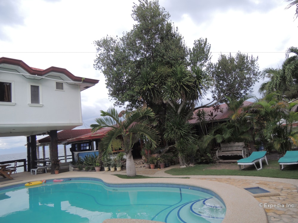 Loves Beach And Dive Resort 33/37