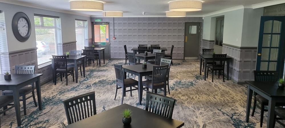 Birch Hotel 42/64