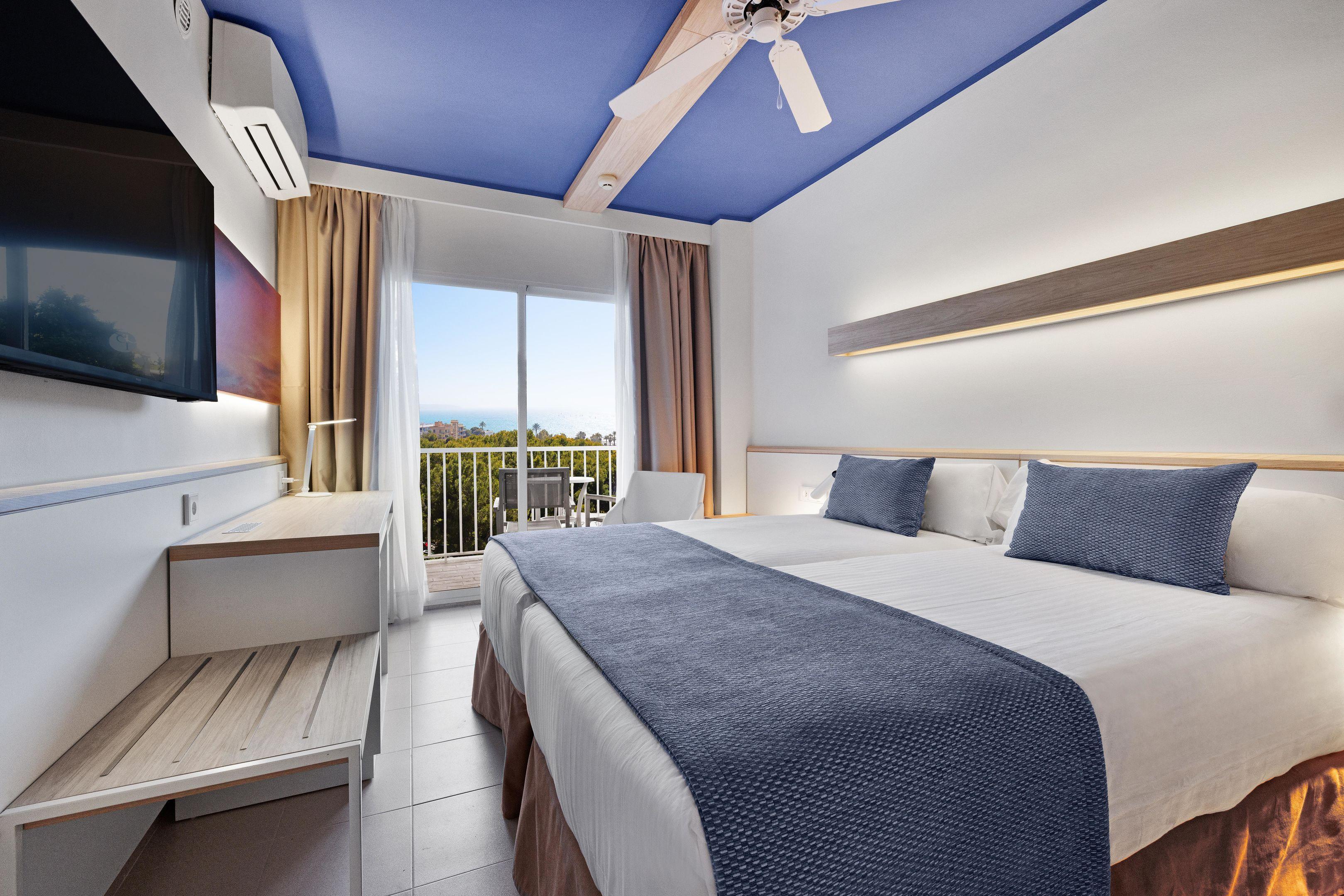 Standard, Sea View, Balcony or Terrace