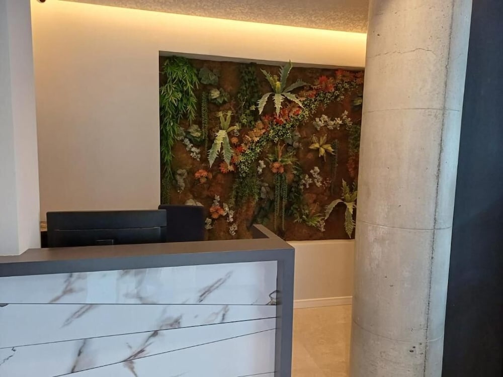 Oxygen Boutique Hotel Tirana 7/55