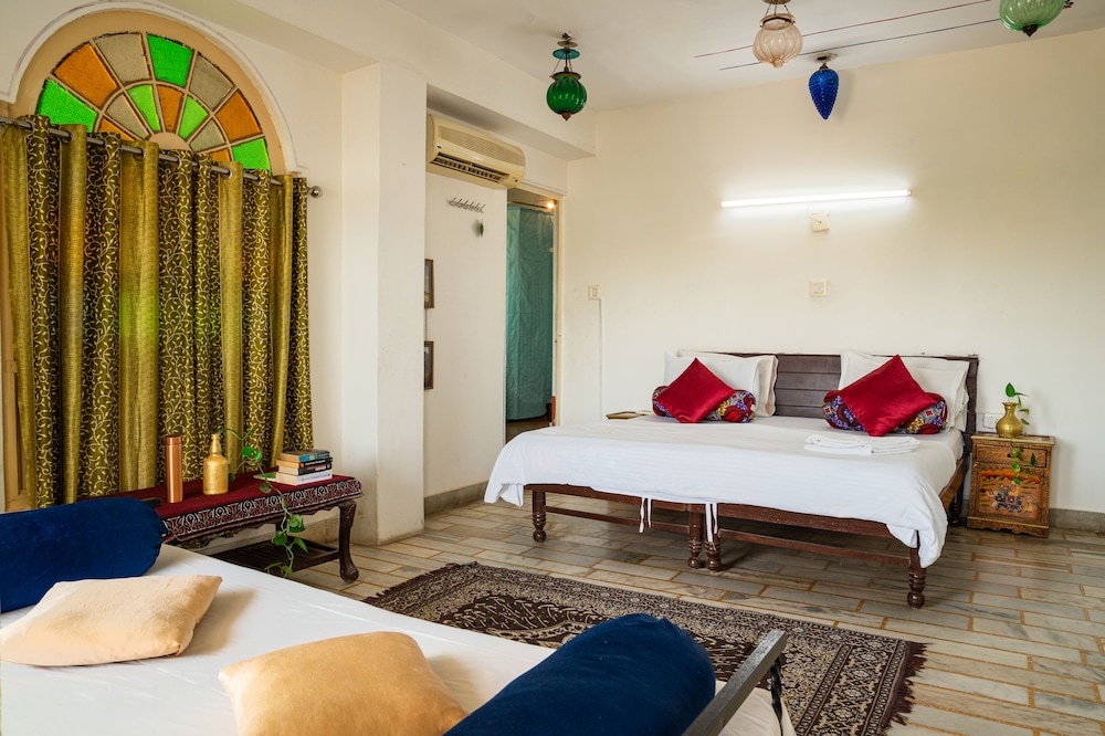 Hotel Lake Ghat Palace، Udaipur 21/53