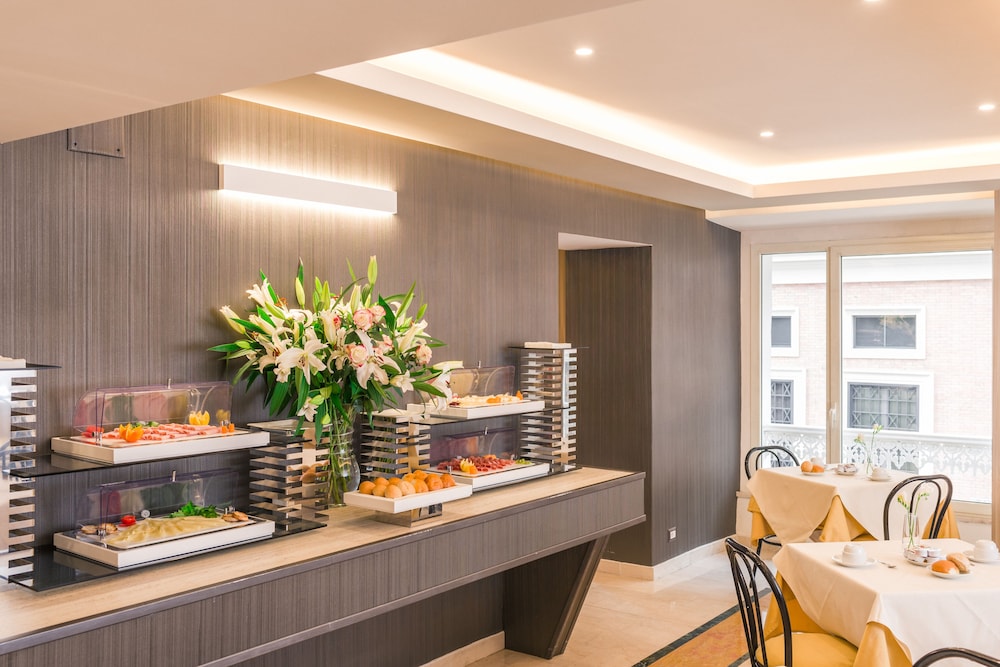 Raeli Hotel Siracusa 20/30