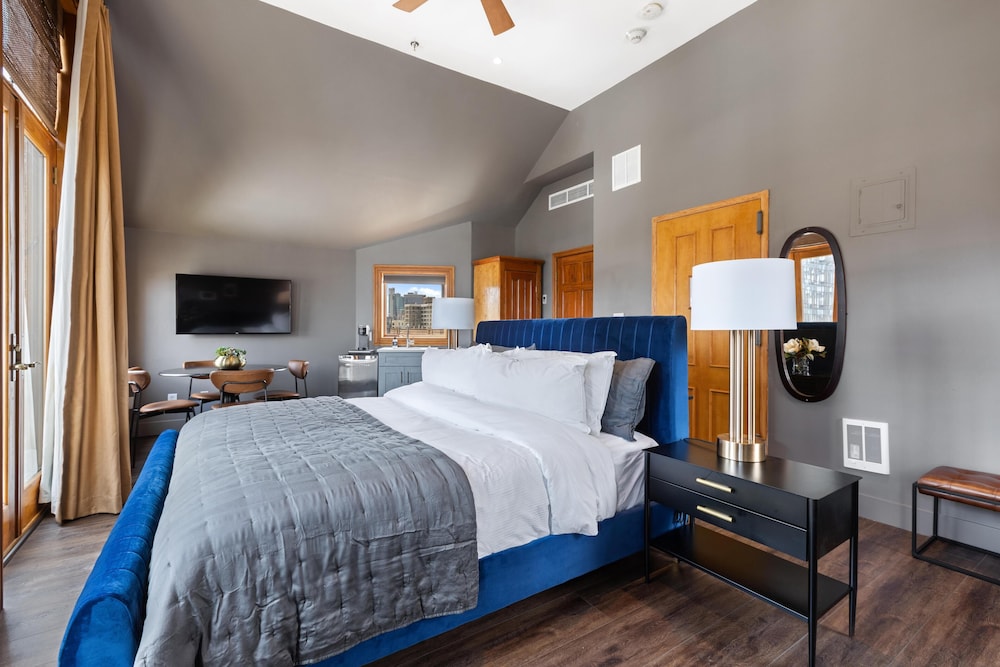 Blue Moon Boutique Hotel 17/50