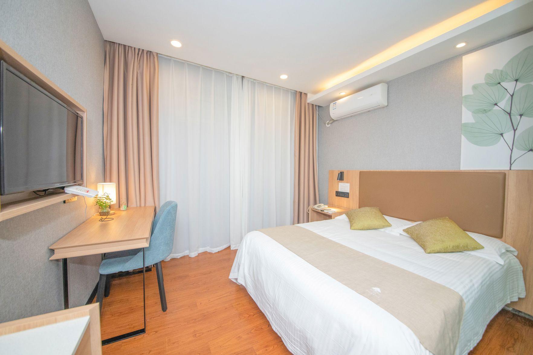 Room, Queen Bed