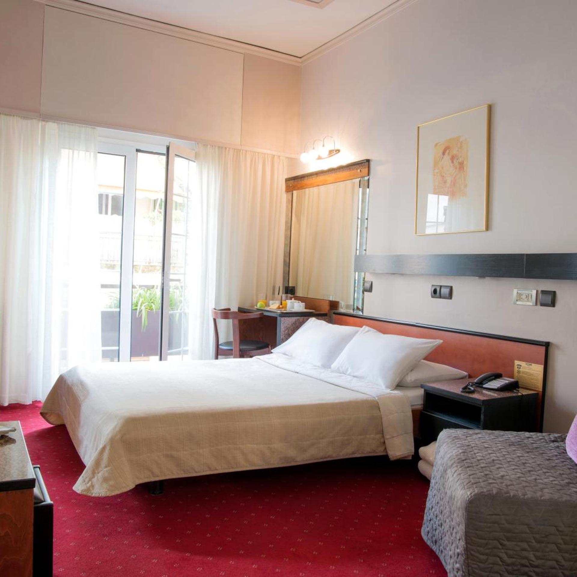 Room, Triple, Small Balcony
