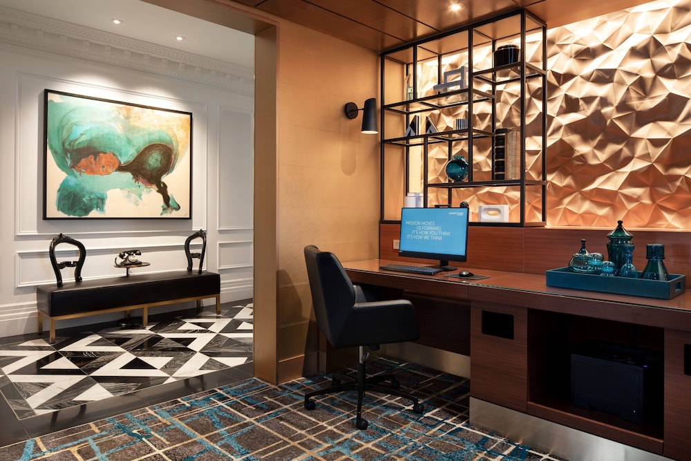 Courtyard by Marriott San Francisco Downtown/Van Ness Ave 35/43