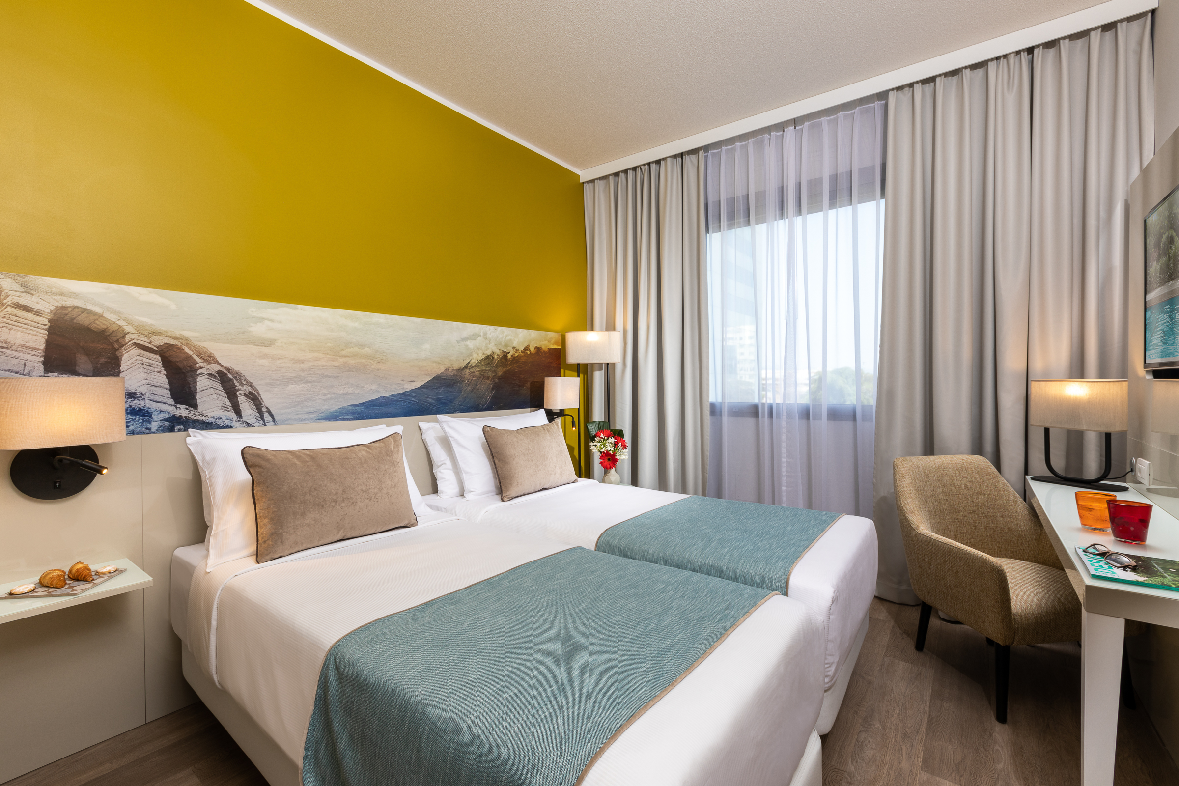 Comfort, Double or Twin Bed
