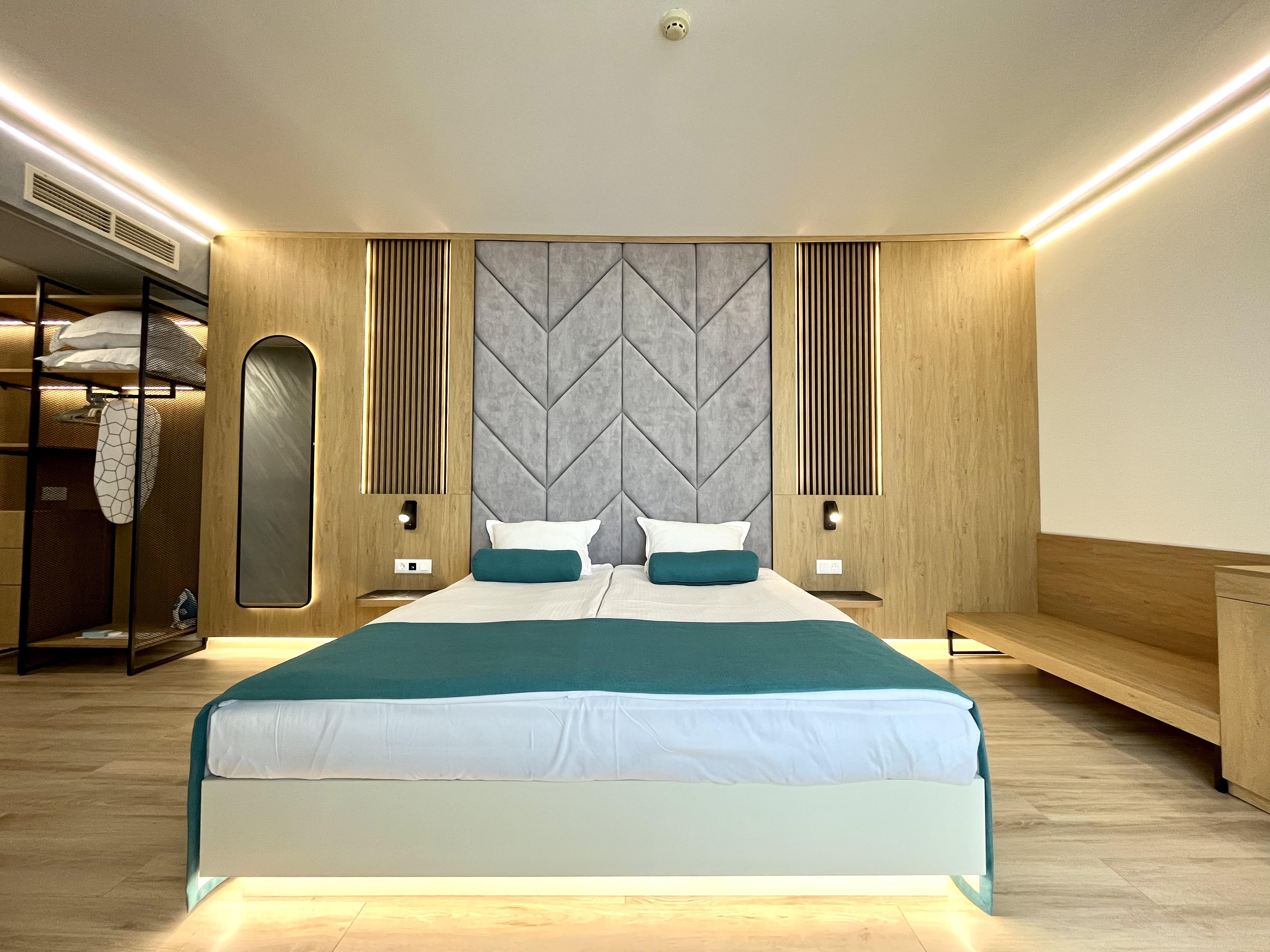Premium, Sea Front