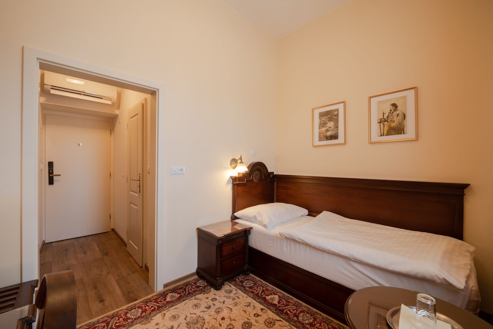 Best Western Hotel Grand 11/50