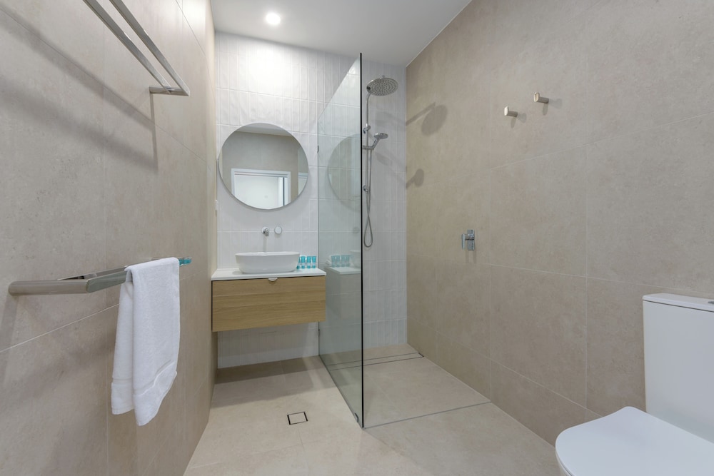 Mandalay Luxury Beachfront Apartments 59/59