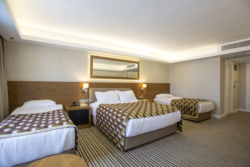 Aktug Hotel 15/50