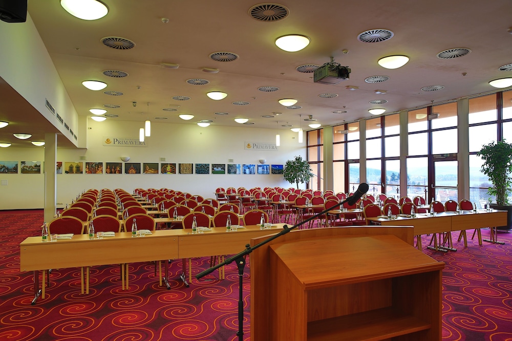 Primavera Hotel And Congress Centre 4/59