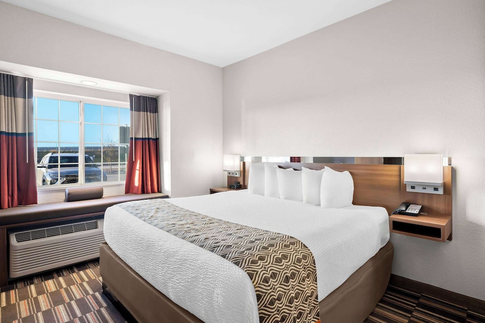 Studio, Suite, King Bed