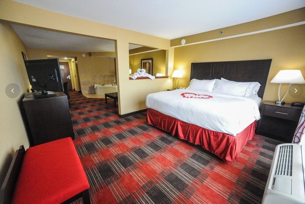 Holiday Inn Express Hotel Suites Bowling Green 26/62