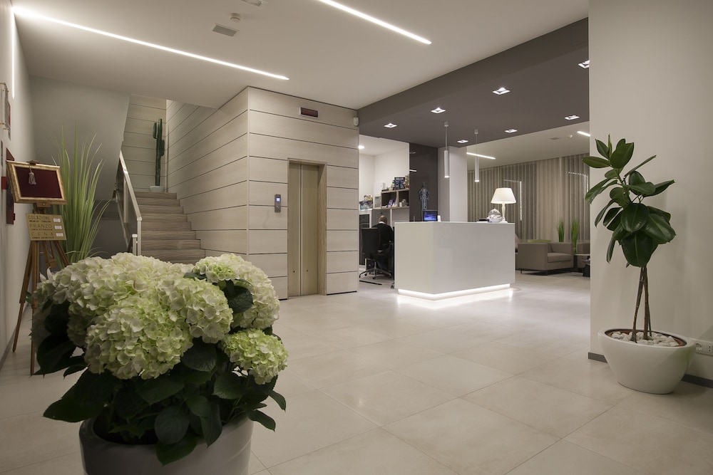 Hotel Derby 8/50