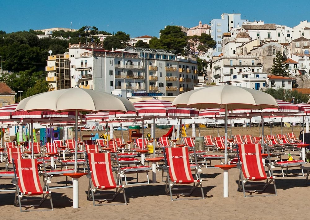 Hotel Borgo Marina 33/50
