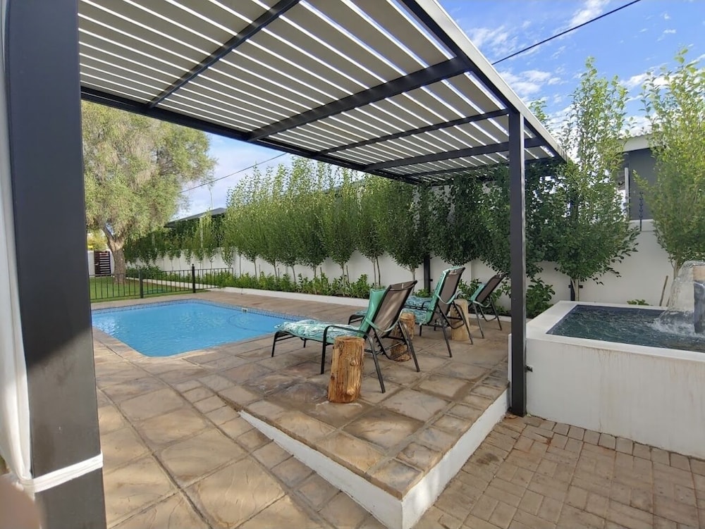The Maxton Boutique Hotel 29/45