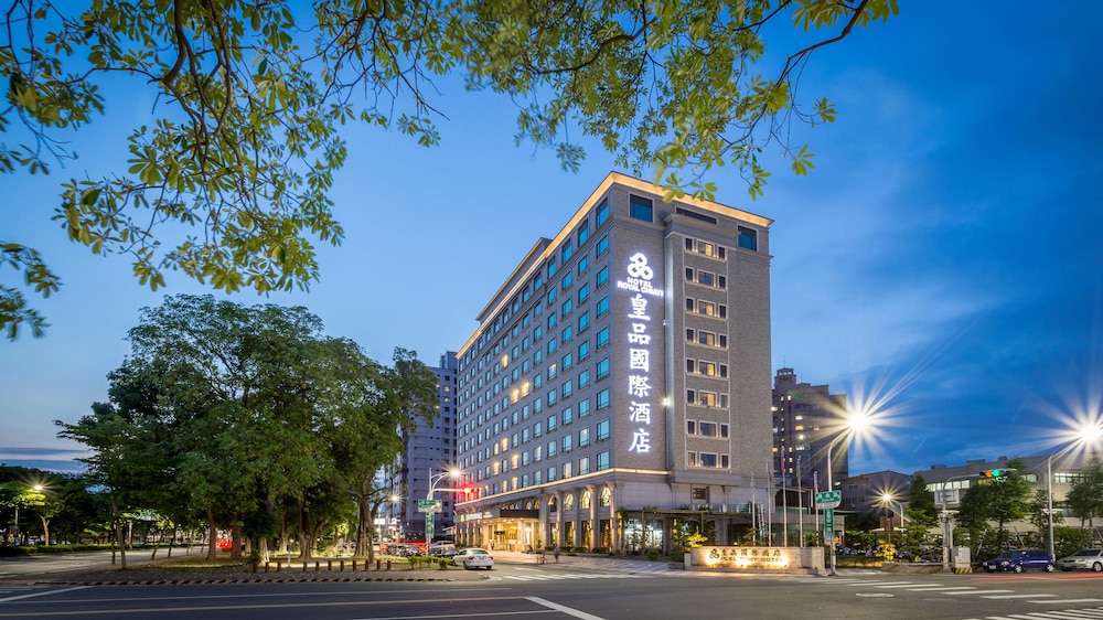 Royal Chiayi Hotel 3/66