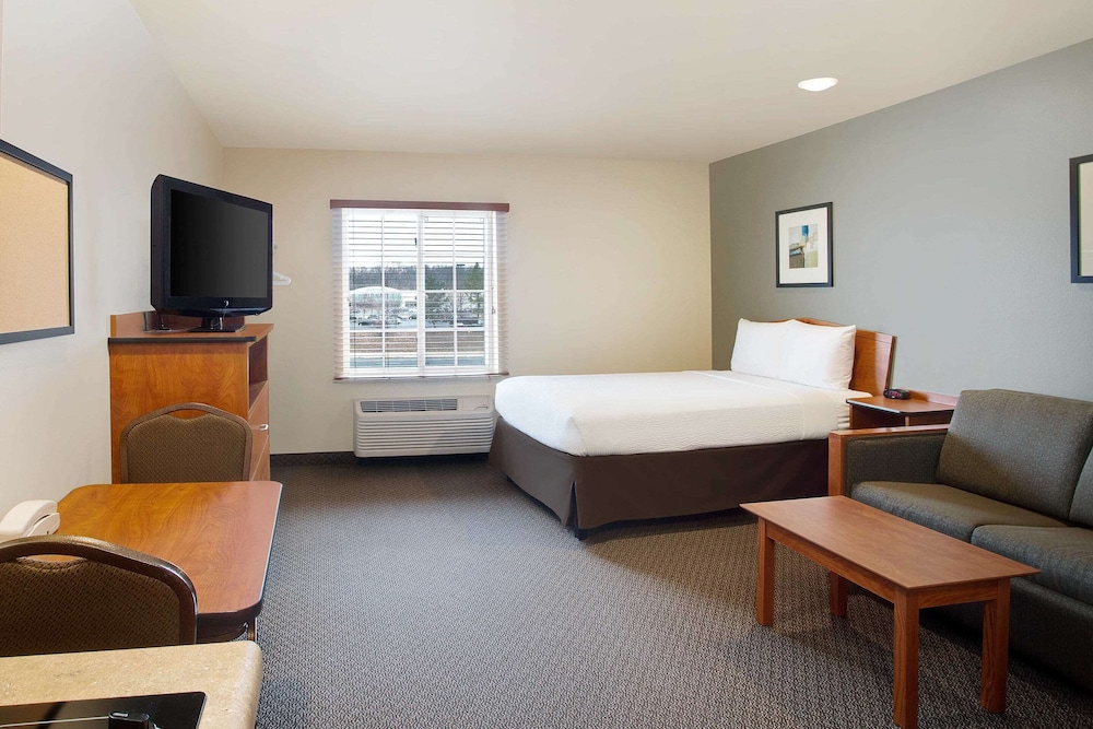 WoodSpring Suites Manassas Battlefield Park I-66 12/34