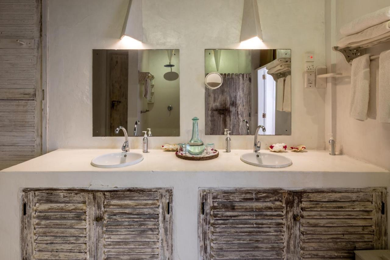 Nuri Boutique Hotel & Villas 52/54