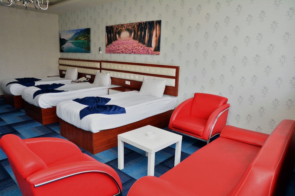 Business Grand Hotel 45/50