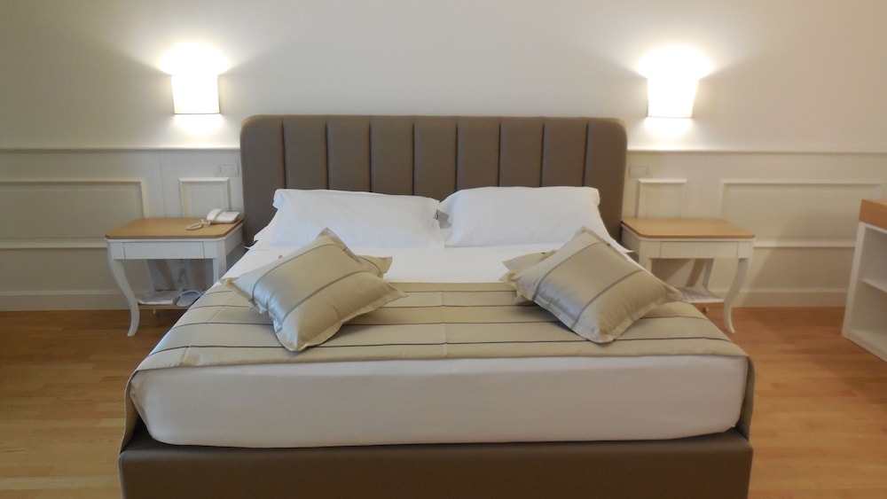 Hotel Marechiaro 13/49