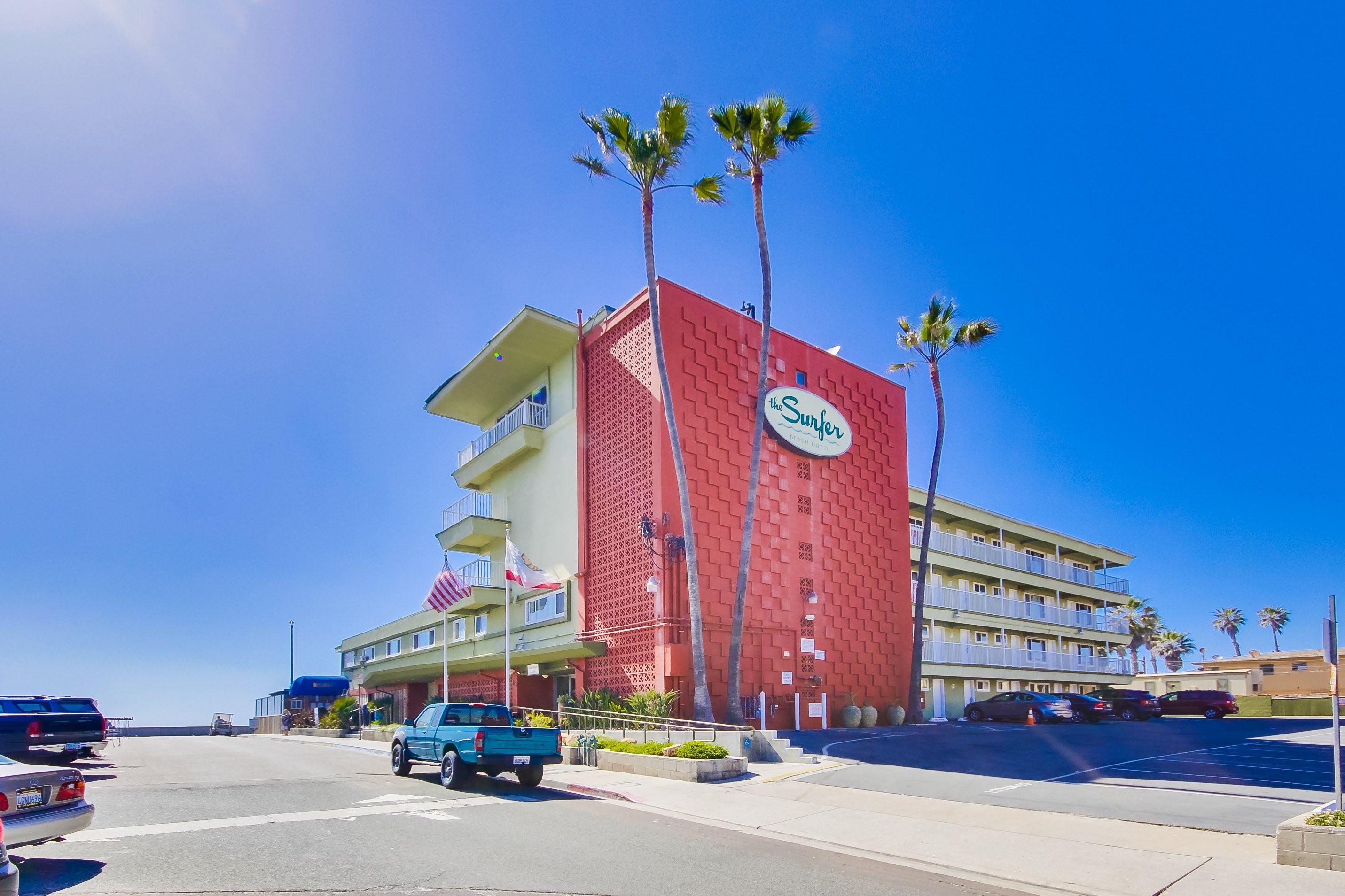 Surfer Beach Hotel 8/59