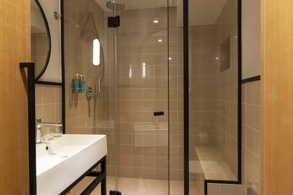 Le 37 Bis Hotel 47/50