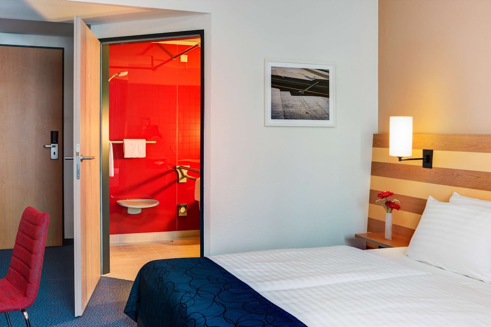 INTERCITY HOTEL FRANKFURT AIRPORT 8/61