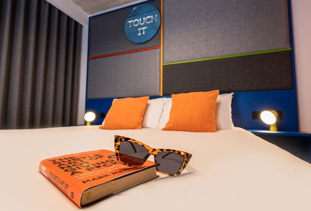 IKYK HOTEL 21/49